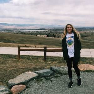 Meet your Posher, Emilee